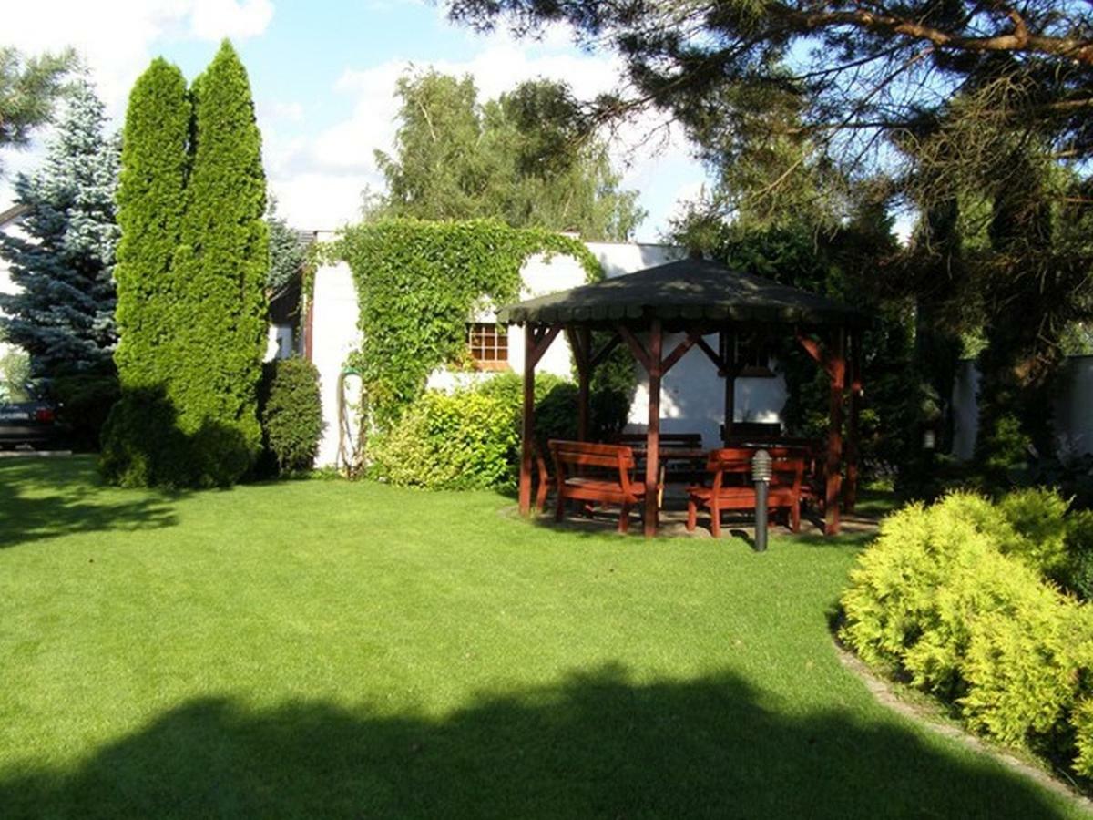 Motel Comet Przeźmierowo Exteriör bild